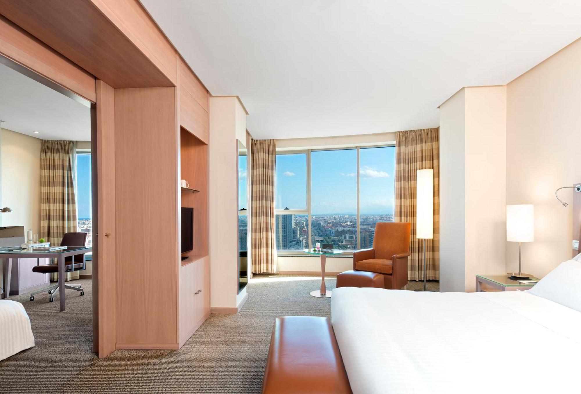 Hotel Melia Valenza Esterno foto