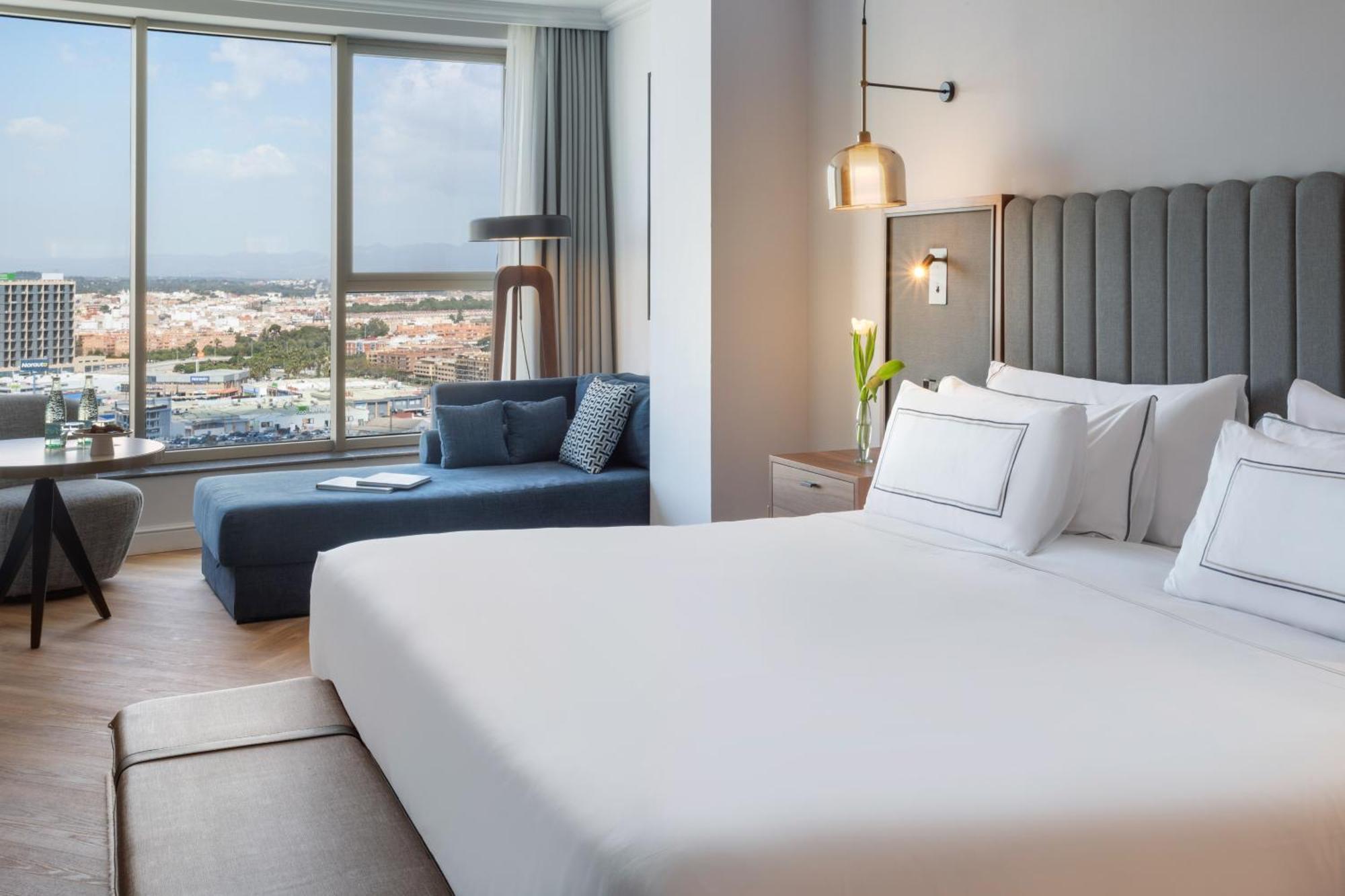 Hotel Melia Valenza Esterno foto