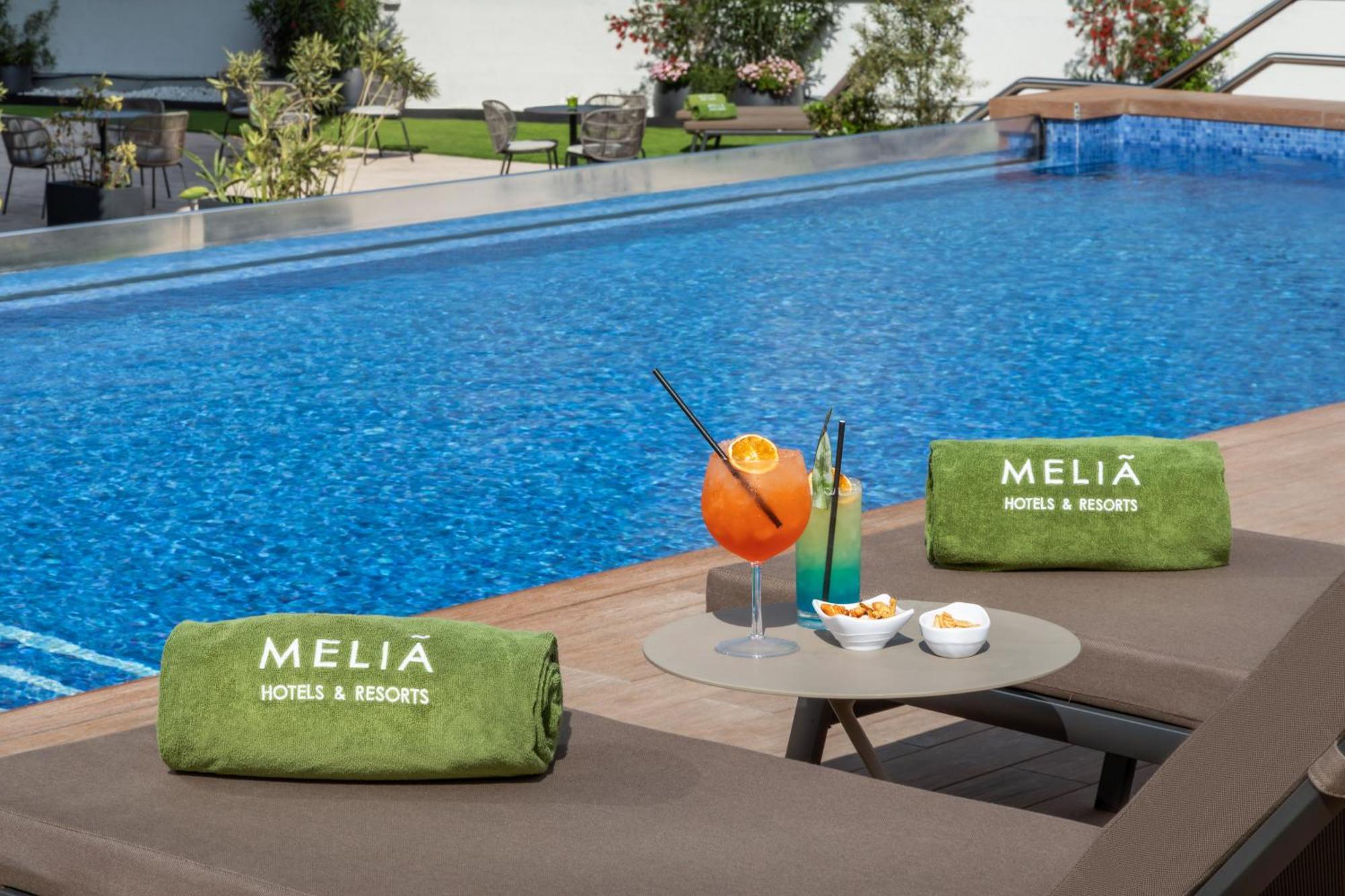 Hotel Melia Valenza Esterno foto